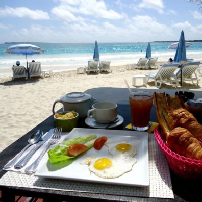 Coco beach - Breakfast - Sint Maarten - bordelaise-by-mimi.com