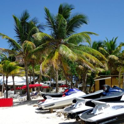 Kontiki - Water Sport - Orient Bay - SXM - bordelaise-by-mimi.com