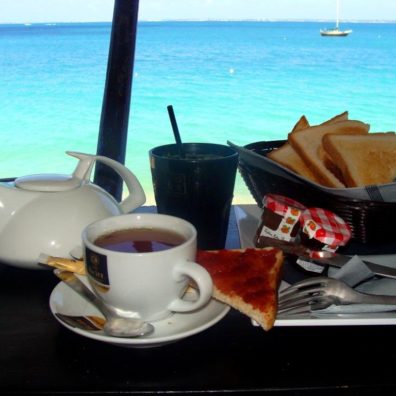 Love Hotel - Saint Martin - Breakfast - bordelaise-by-mimi.com