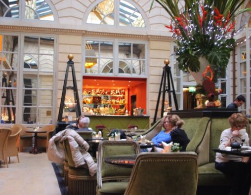 Grand-Hôtel-Bodeaux-Salon-de-Thé-Café-Bar