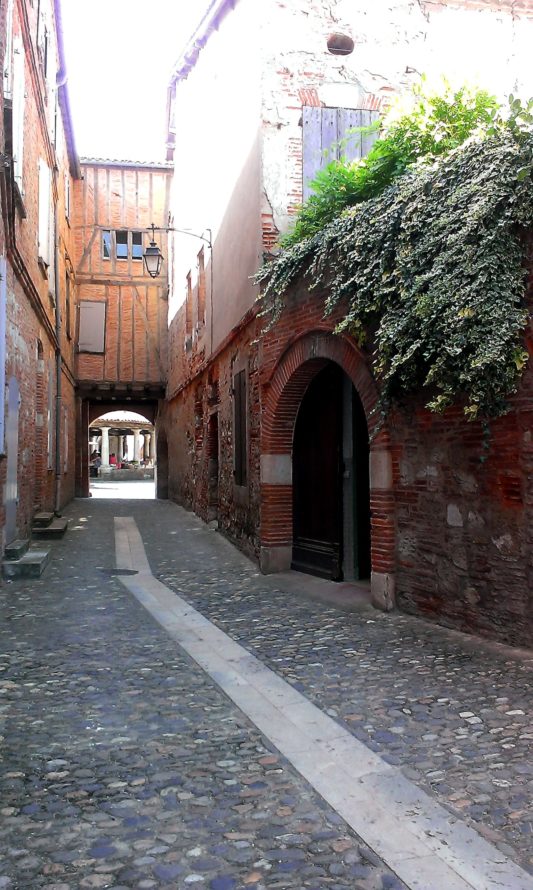 auvillar-village-tarn-et-garonne