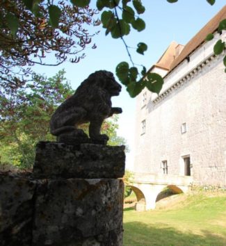guest-room-french-castle-goudourville-tarn-et-garonne