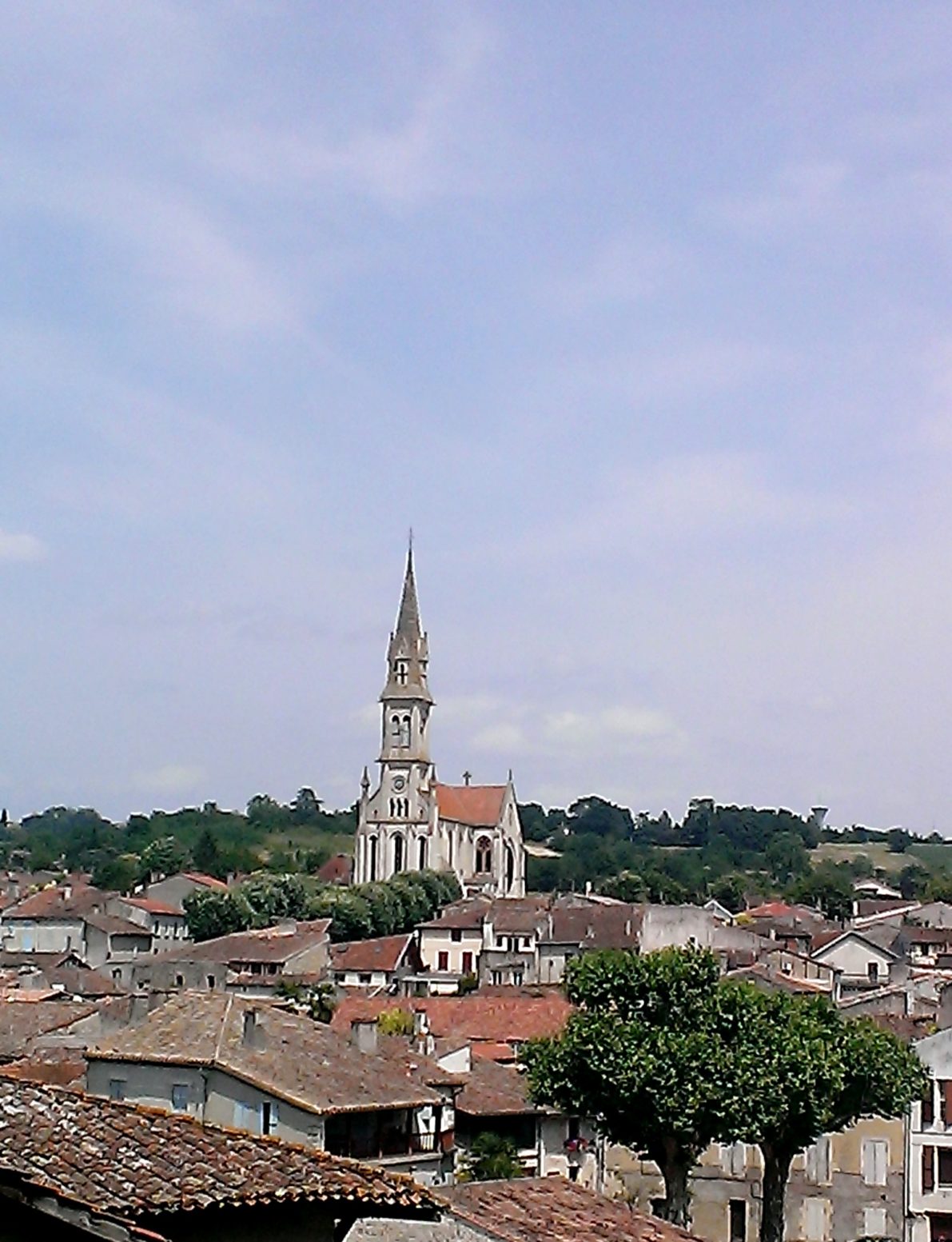 vue-sur-le-vieux-nerac-lot-et-garonne
