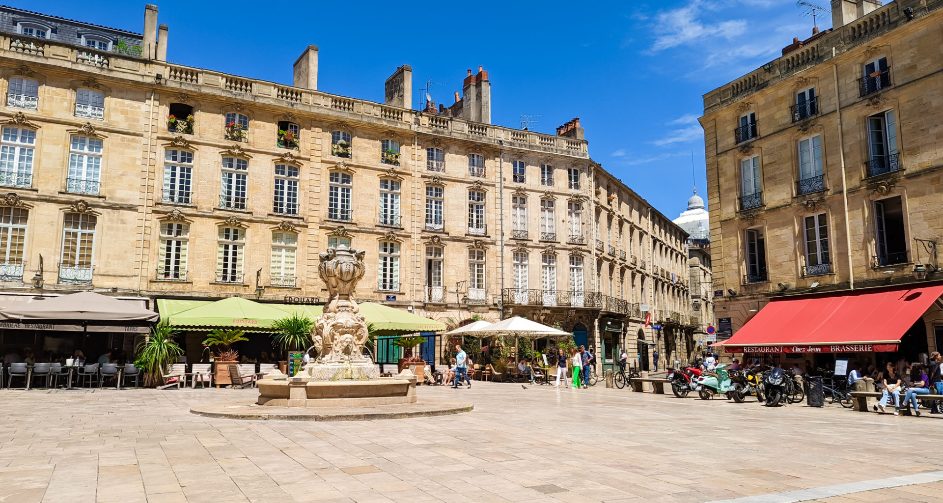 place du parlement à bordeaux